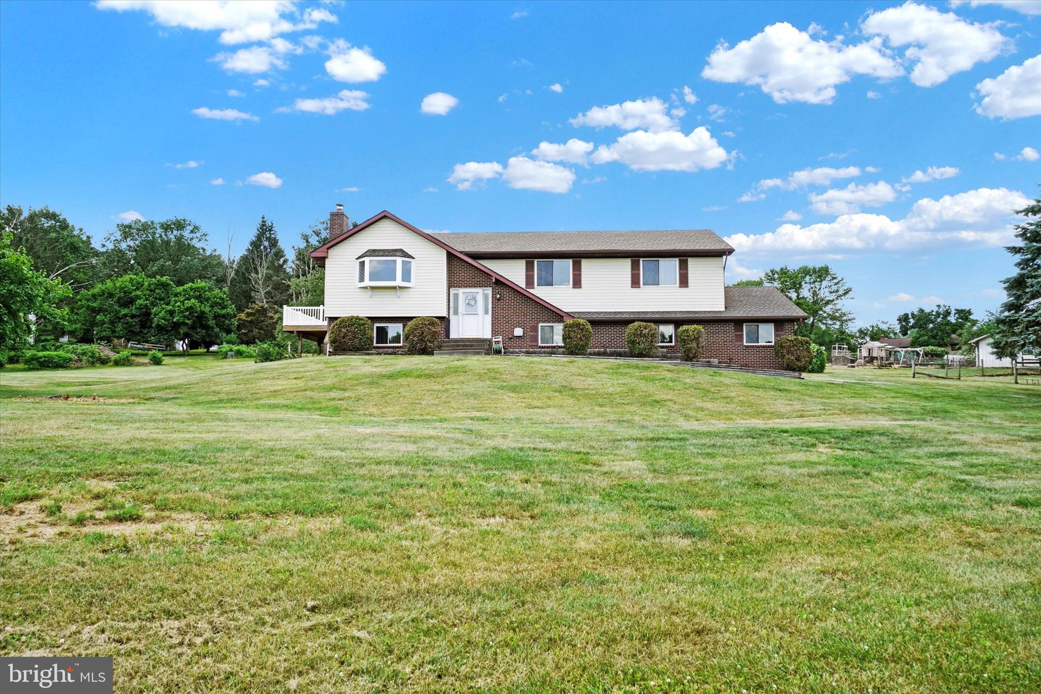 8076 Hickory Road Stewartstown, PA 17363 - Photo 2 of 55 Gallery Image 2