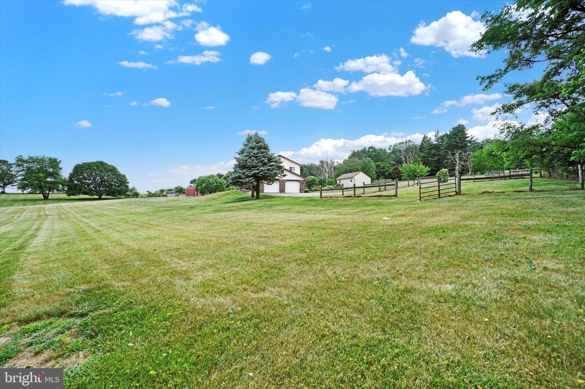 8076 Hickory Road Stewartstown, PA 17363 - Photo 6 of 55 Gallery Image 6
