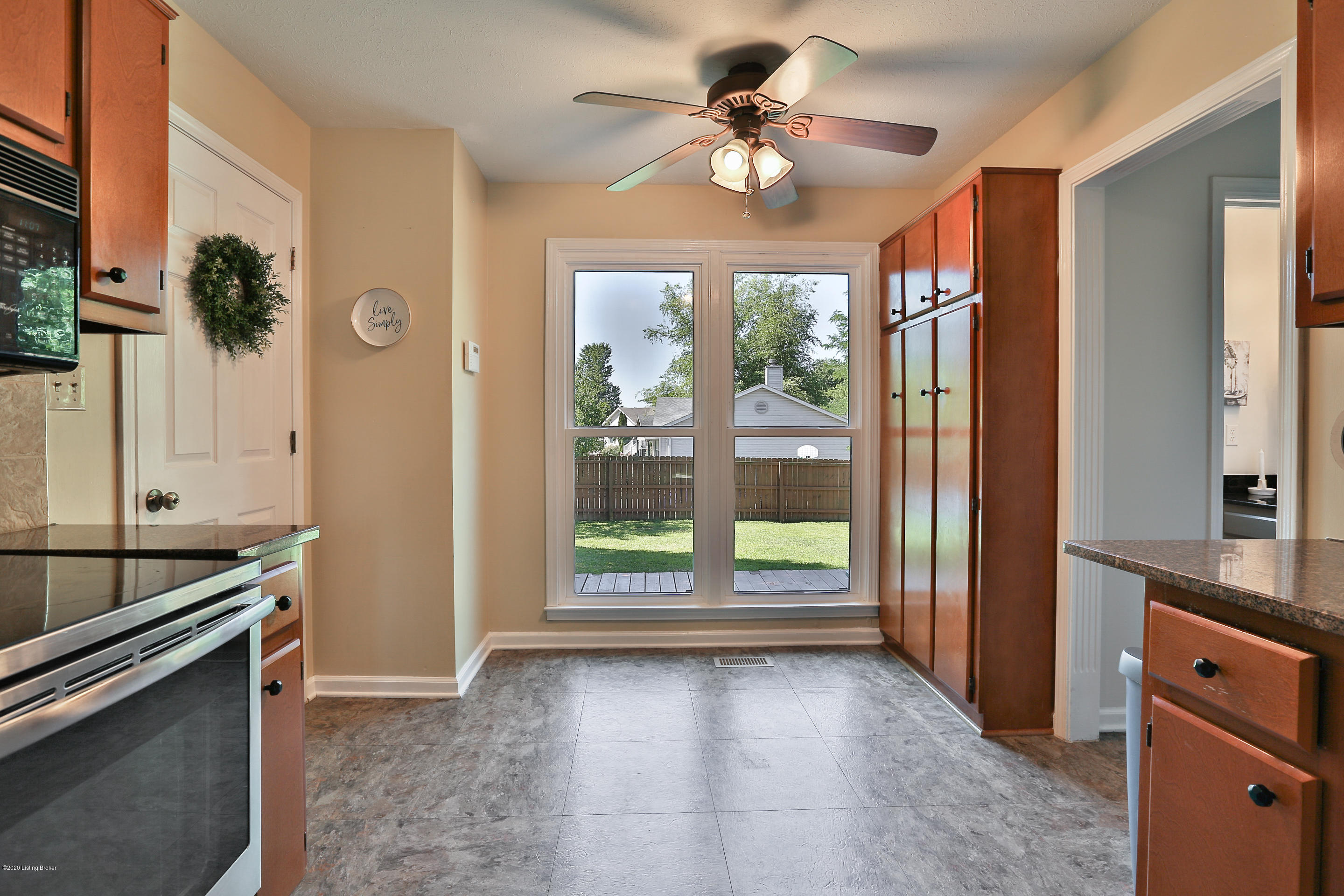 214 Rolling Ridge Way Simpsonville, KY 40067 - Photo 12 of 27 CT6C2390