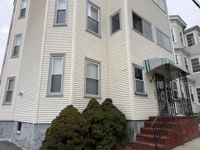 $3,300 | 25 Ralph Piteri Terrace, Unit 3, Watertown, MA 02472