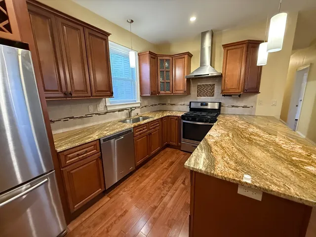 $3,300 | 25 Ralph Piteri Terrace, Unit 3, Watertown, MA 02472