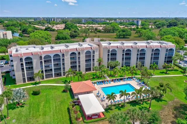 $285,000 | 3521 Environ Boulevard, Unit B410, Lauderhill, FL 33319