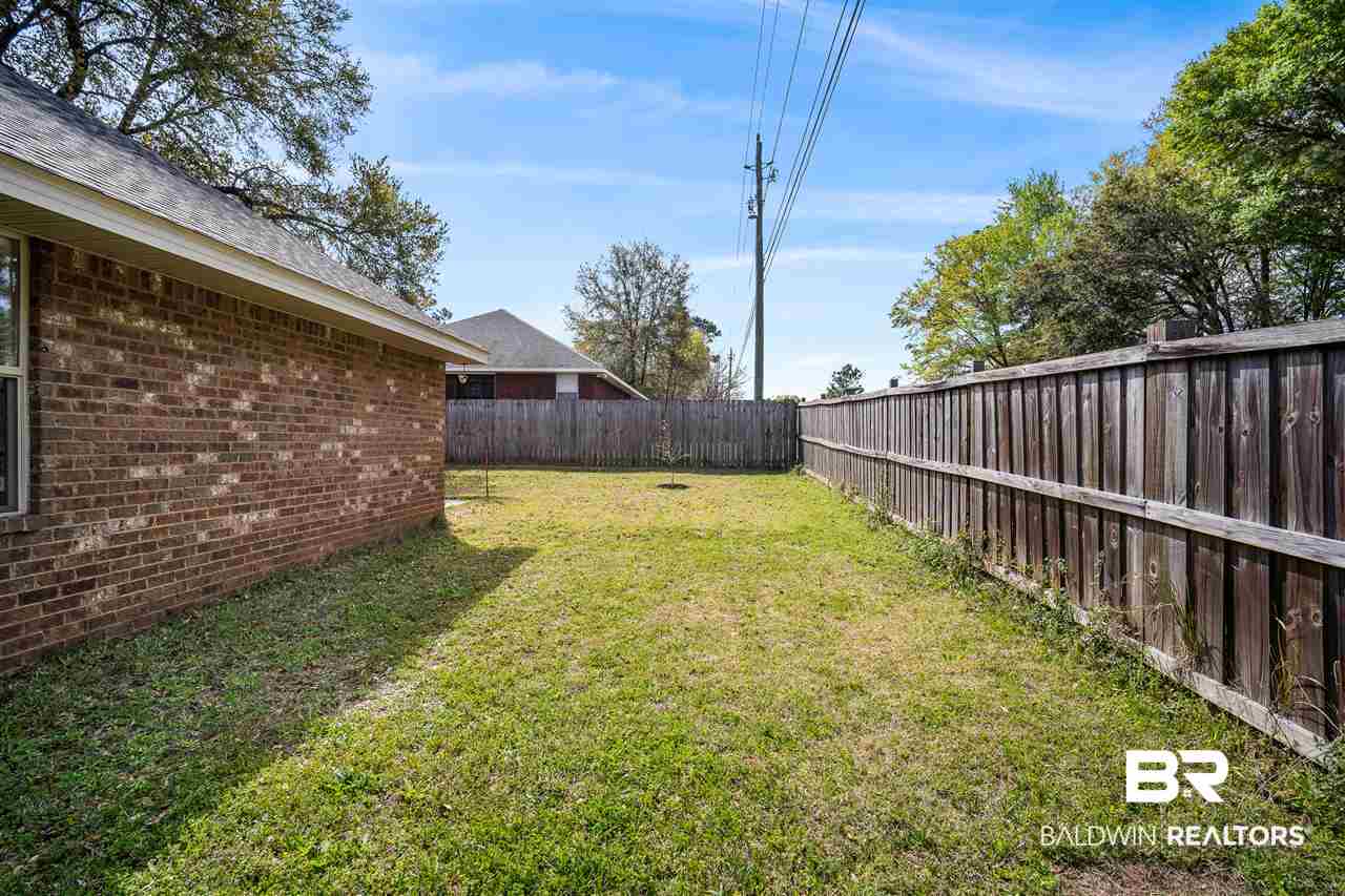 8075 Brookside Lane Daphne, AL 36526 - Photo 22 of 26 Backyard