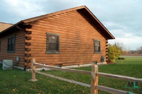 21805 32 Mile Road Armada, MI 48005 - Photo 4 of 9 755423-3.JPG