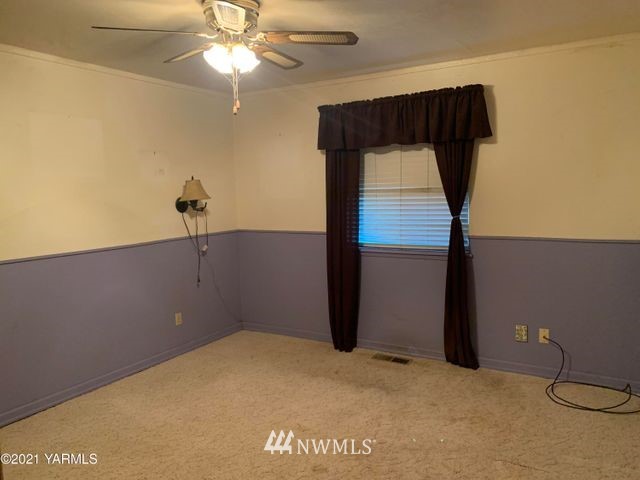 9807 Bell Road Moxee, WA 98936 - Photo 4 of 13