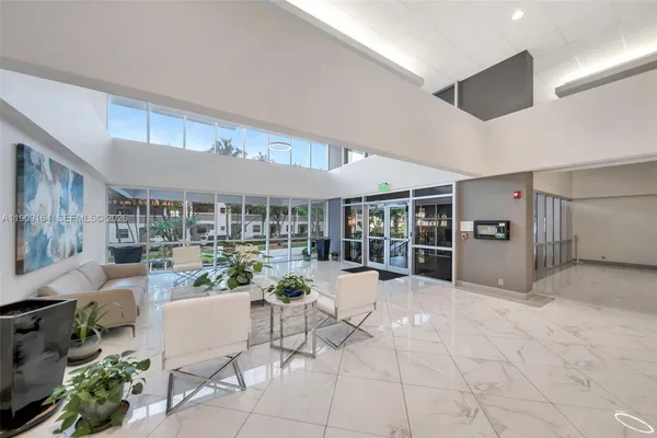 $2,900 | 531 North Ocean Boulevard, Unit 1508, Pompano Beach, FL 33062