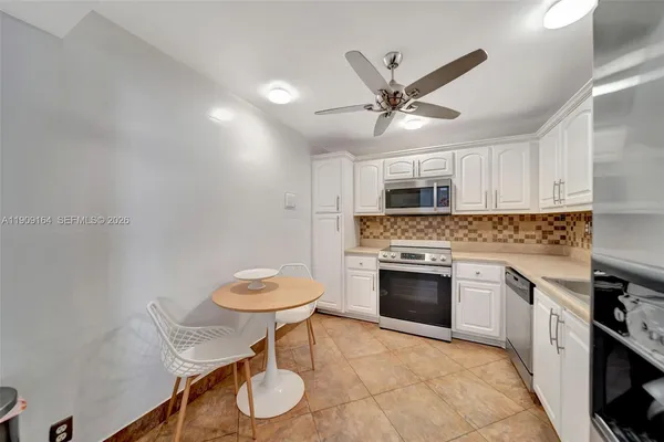 $2,900 | 531 North Ocean Boulevard, Unit 1508, Pompano Beach, FL 33062
