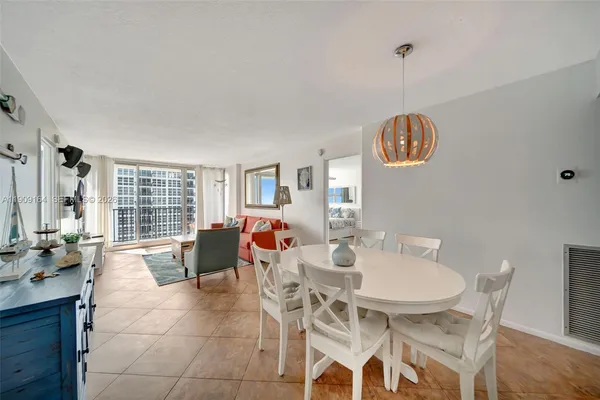 $2,900 | 531 North Ocean Boulevard, Unit 1508, Pompano Beach, FL 33062