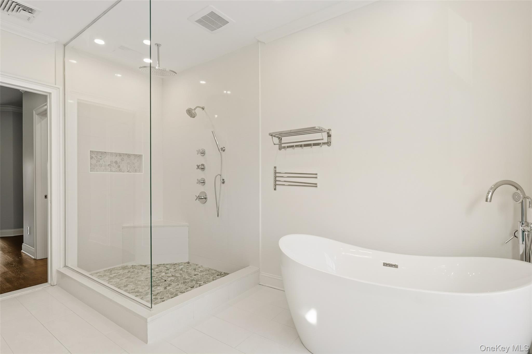 21 Rivers Edge Drive Tarrytown, NY 10591 - Photo 21 of 28 a bathroom with a shower