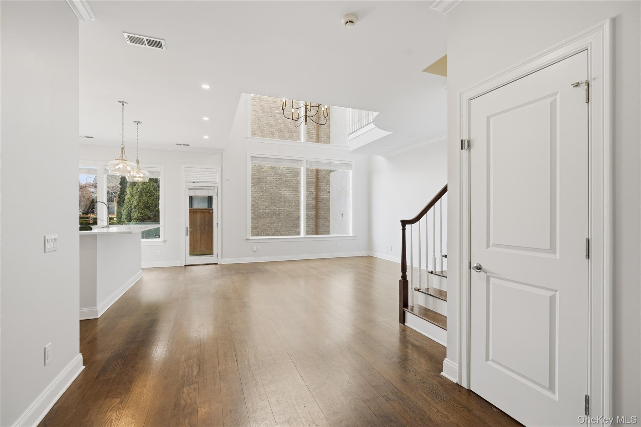 21 Rivers Edge Drive Tarrytown, NY 10591 - Photo 10 of 28 a view of an entryway with wooden floor