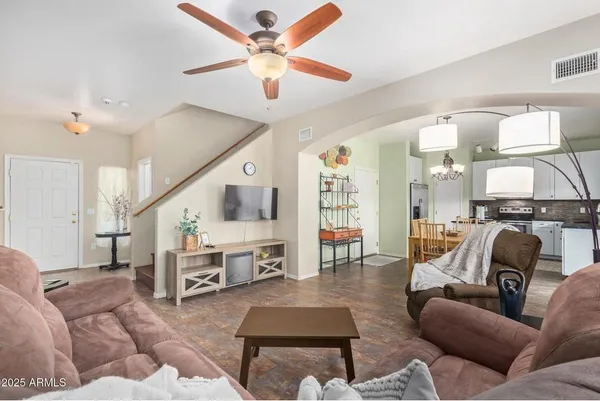 $2,250 | 34905 North 30th Drive, Phoenix, AZ 85086