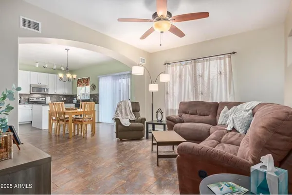 $2,250 | 34905 North 30th Drive, Phoenix, AZ 85086