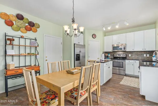 $2,250 | 34905 North 30th Drive, Phoenix, AZ 85086