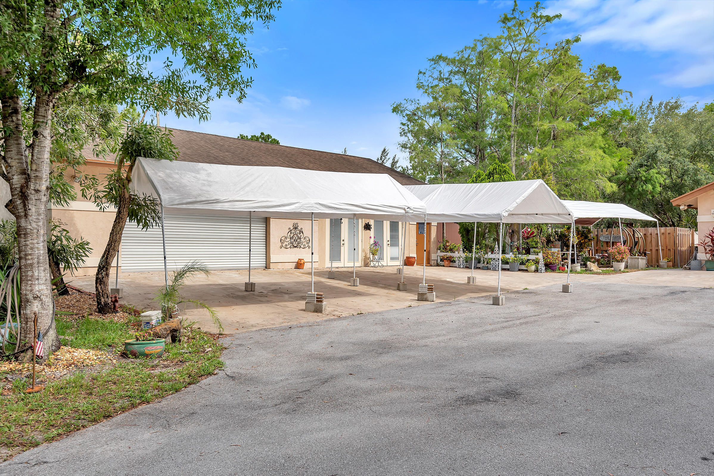 13288 Compton Road Loxahatchee Groves, FL 33470 - Photo 9 of 78 13288 - 16