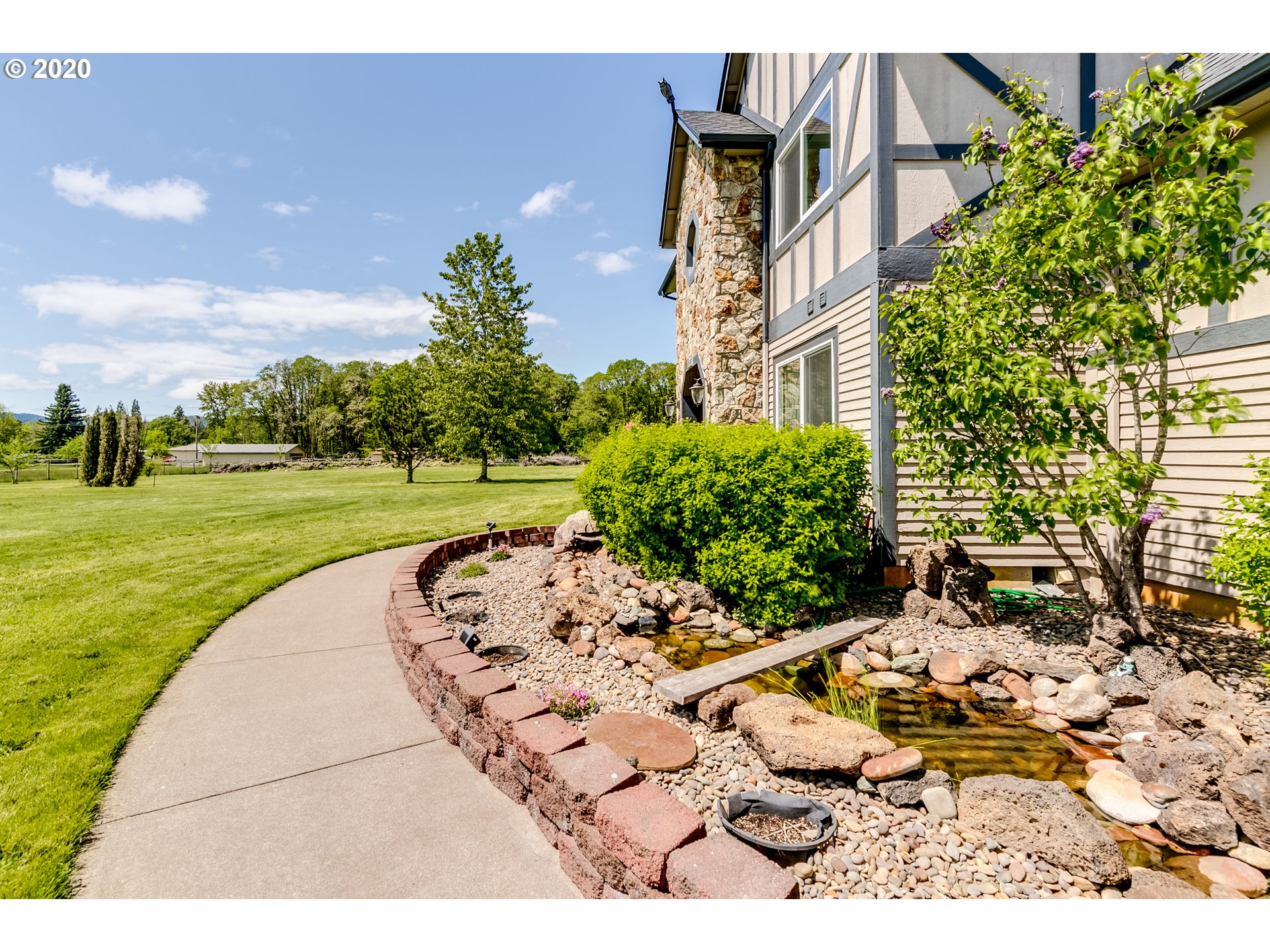 24807 Suttle Road Elmira, OR 97437 - Photo 6 of 32 Gallery Image 6