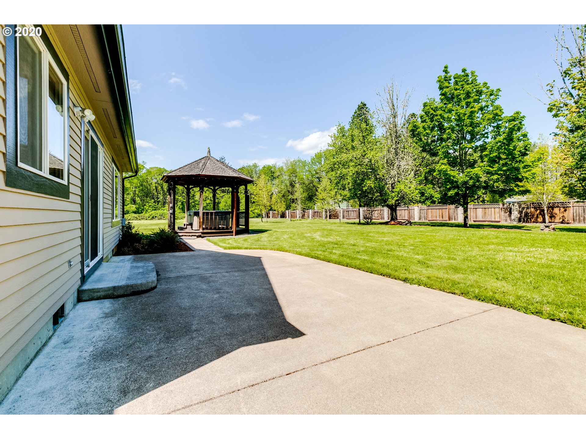 24807 Suttle Road Elmira, OR 97437 - Photo 7 of 32 Gallery Image 7