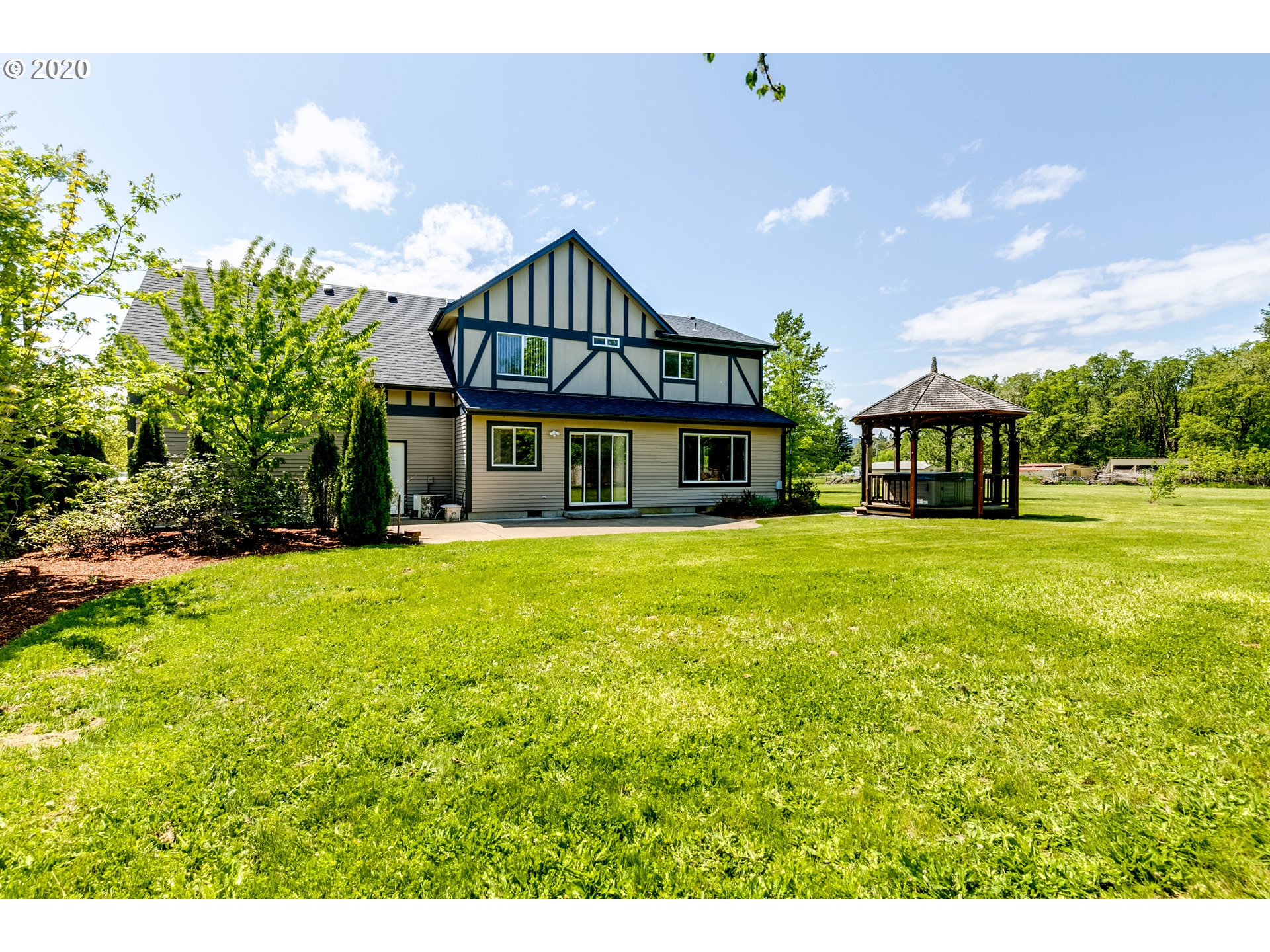 24807 Suttle Road Elmira, OR 97437 - Photo 8 of 32 Gallery Image 8