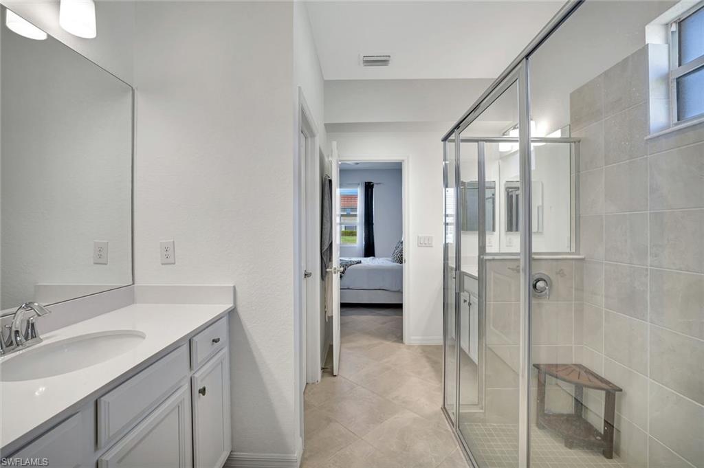 2567 Vine Avenue Naples, FL 34120 - Photo 10 of 23