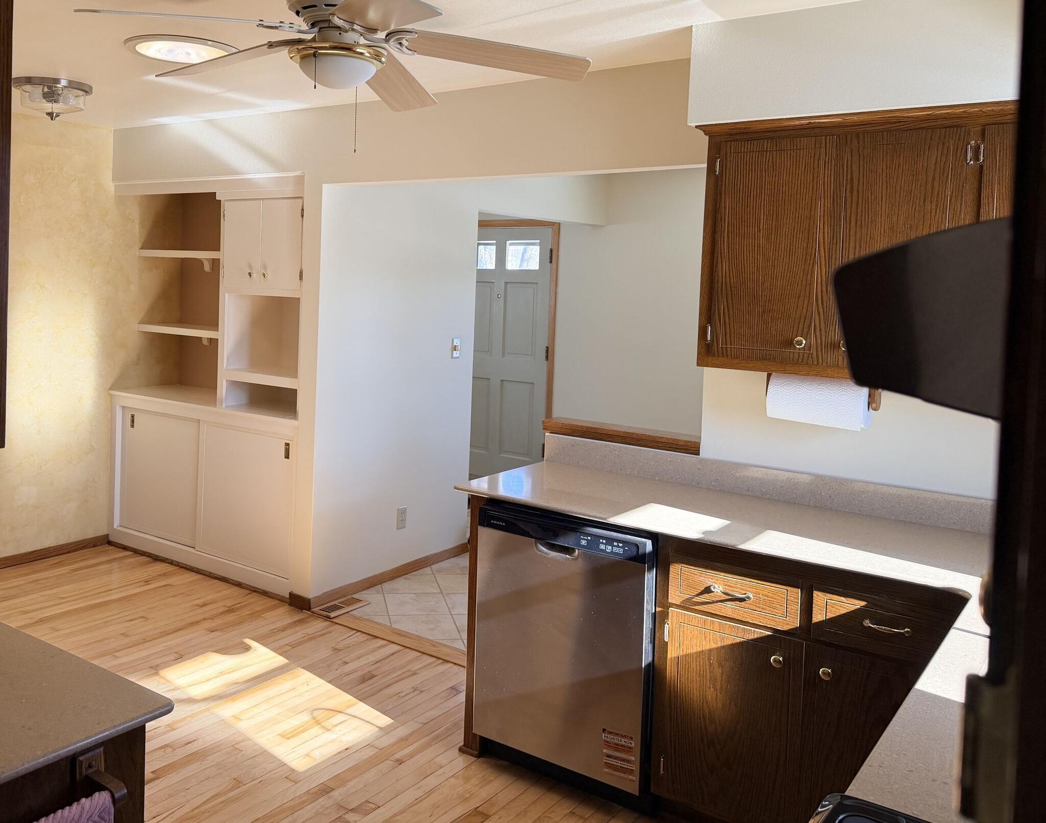 4127 South 89th Street Greenfield, WI 53228 - Photo 6 of 37 cvzb