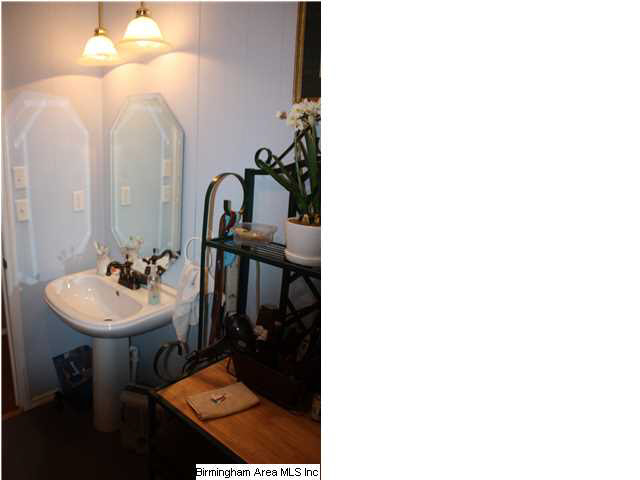 206 Harmon's Is Road, Unit 16 Cropwell, AL 35054 - Photo 18 of 21