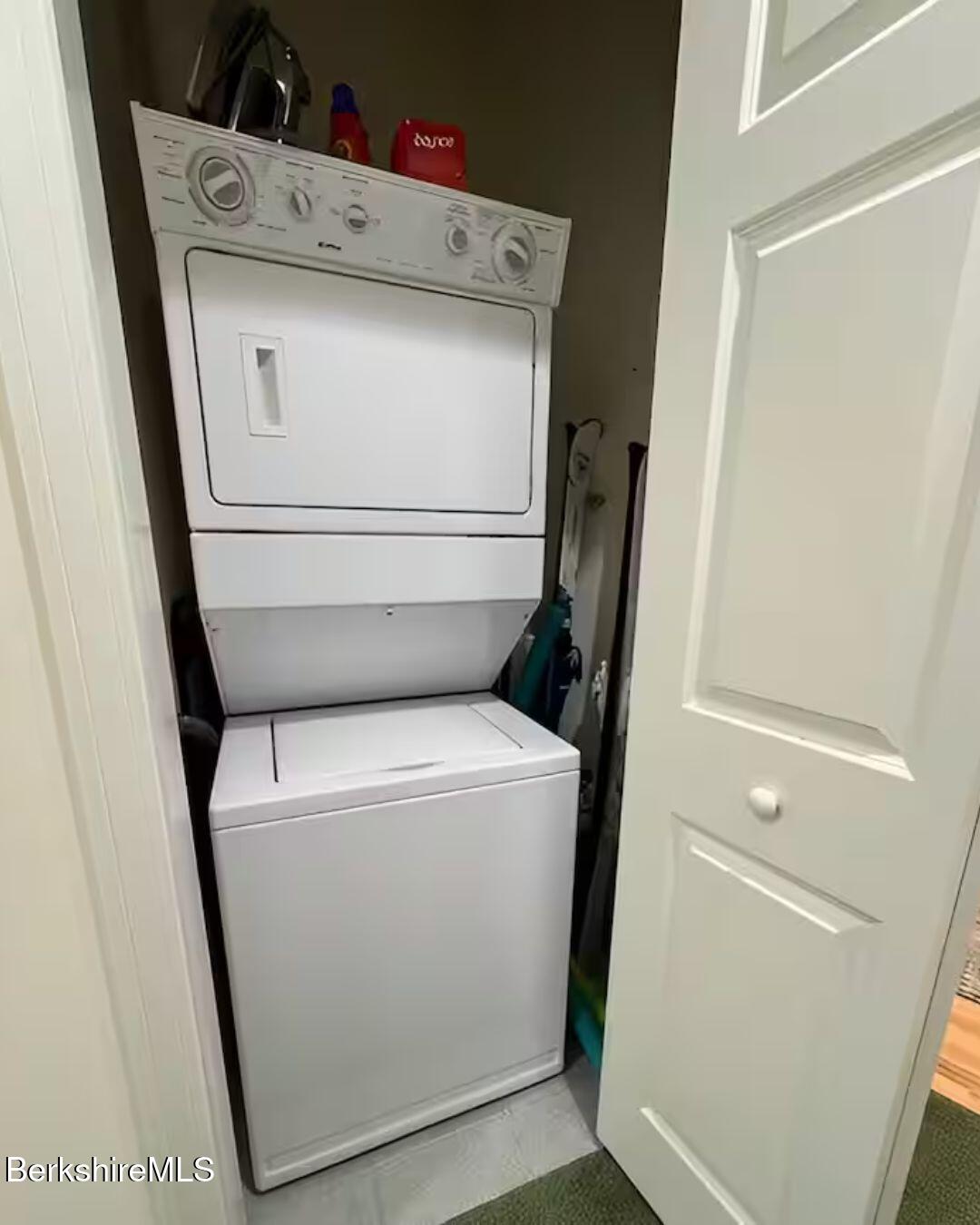 37 Corey Road, Unit 842 Hancock, MA 01237 - Photo 16 of 35 37 Corey Rd #842