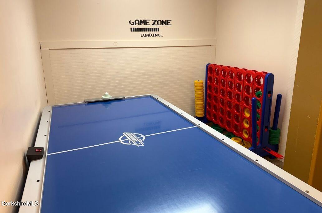 37 Corey Road, Unit 842 Hancock, MA 01237 - Photo 24 of 35 37 Corey Rd