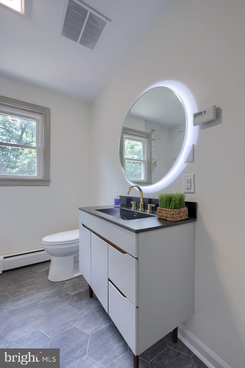 153 Ridge Avenue Ephrata, PA 17522 - Photo 5 of 42 Gallery Image 5