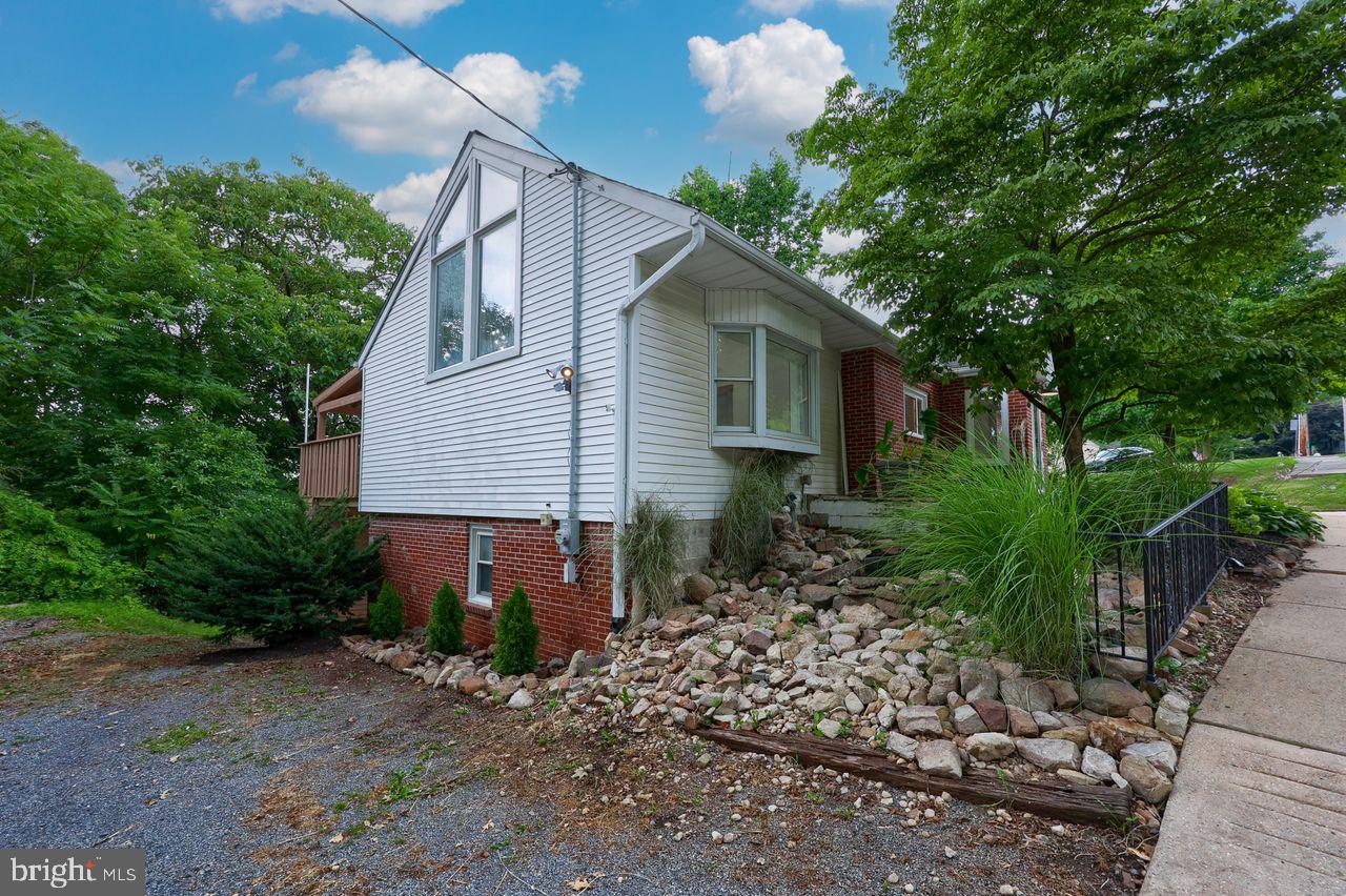 153 Ridge Avenue Ephrata, PA 17522 - Photo 7 of 42 Gallery Image 7