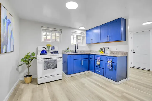 $579,888 | 319 South 37th Street, Richmond, CA 94804