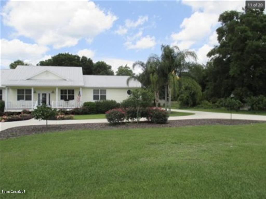 2694 Folsom Road Mims, FL 32754 - Photo 9 of 18 9 (Large)
