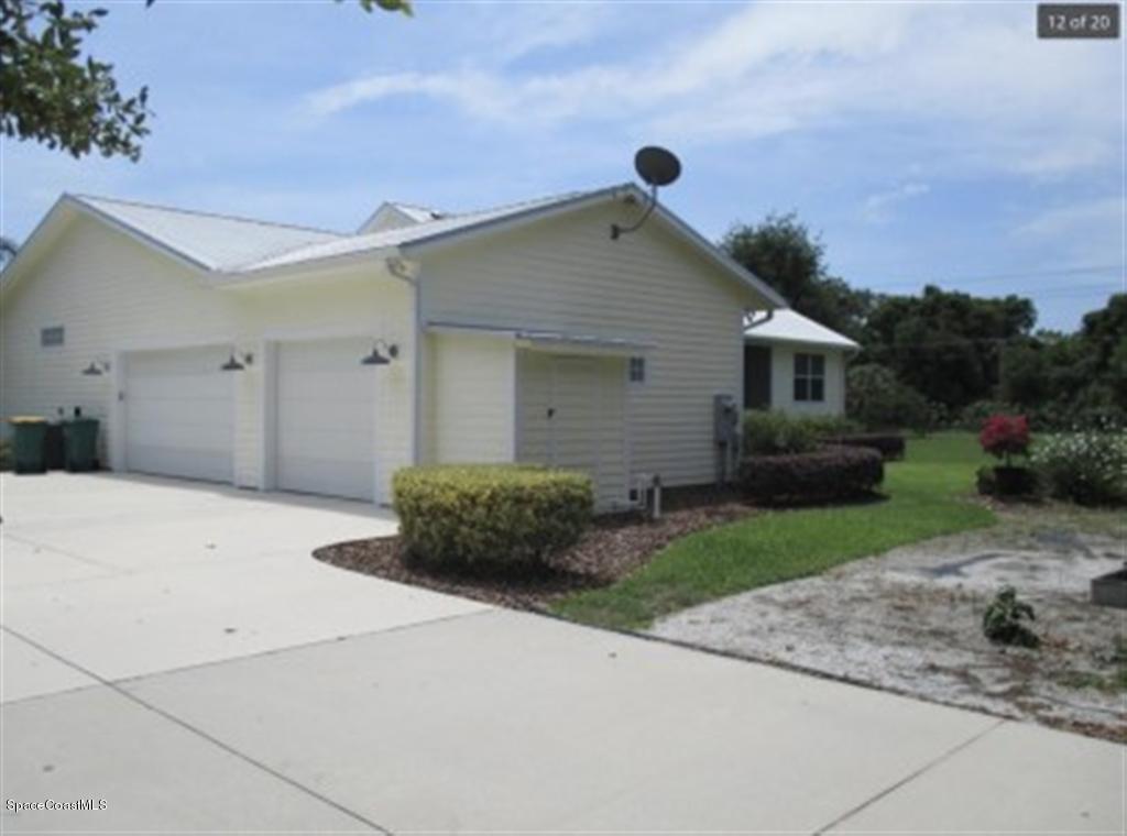 2694 Folsom Road Mims, FL 32754 - Photo 10 of 18 10 (Large)