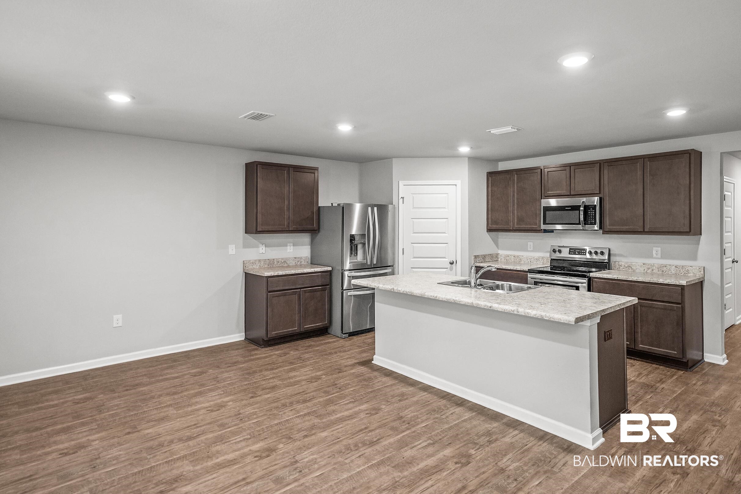 1481 Majesty Loop Foley, AL 36535 - Photo 2 of 13
