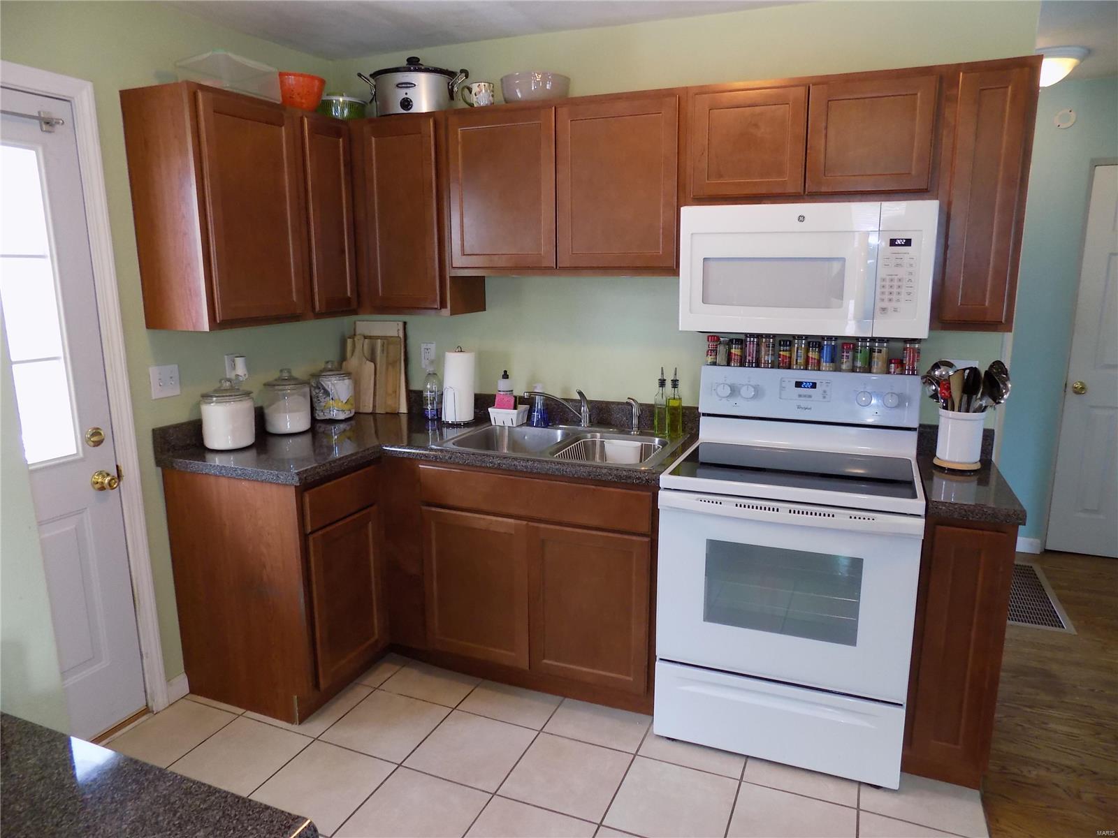 2027 Pontoon Road Granite City, IL 62040 - Photo 14 of 28 Gallery Image 14