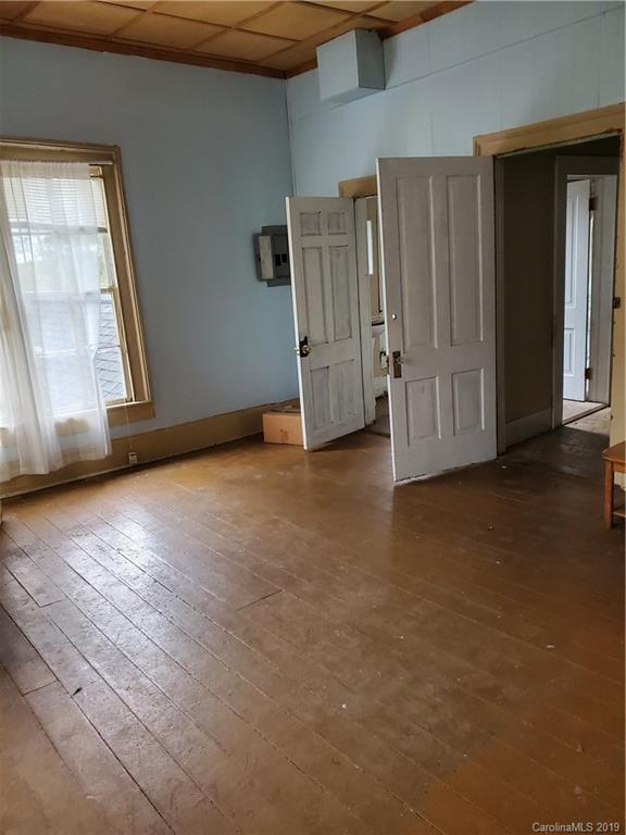 121 York Street Chester, SC 29706 - Photo 6 of 10