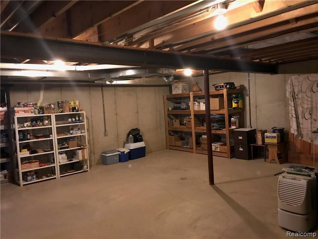 2571 Bowman Road Imlay City, MI 48444 - Photo 15 of 24 2571 Bowman Rd Basement.jpg