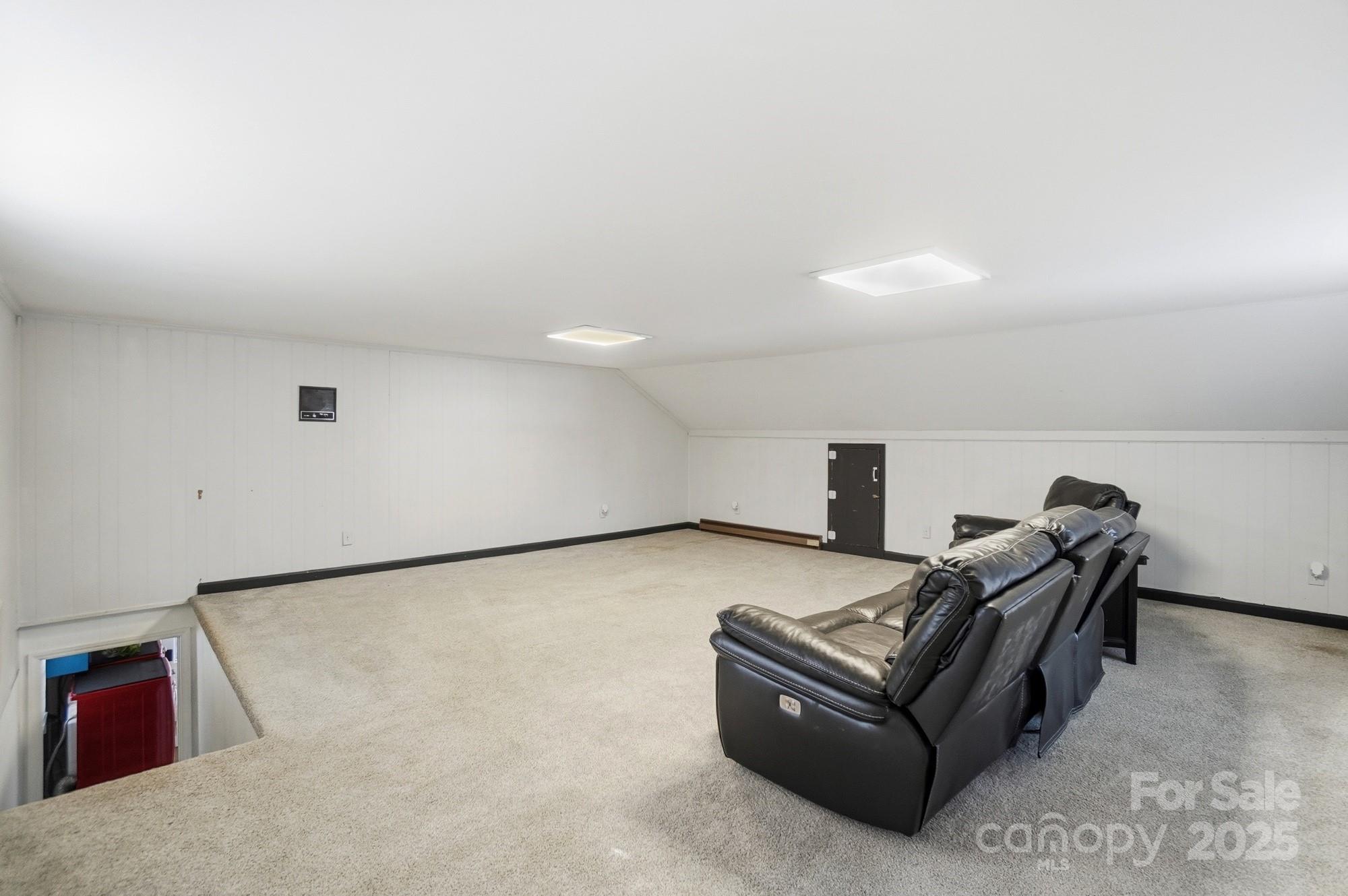 1308 Dumbarton Road Gastonia, NC 28054 - Photo 43 of 48 a living room with furniture