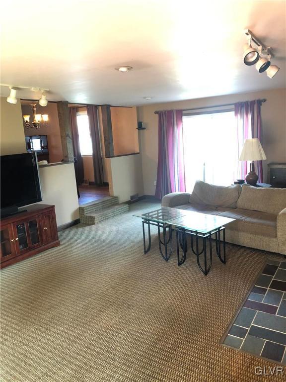 2527 Nottingham Road Bethlehem, PA 18017 - Photo 11 of 22 Gallery Image 11