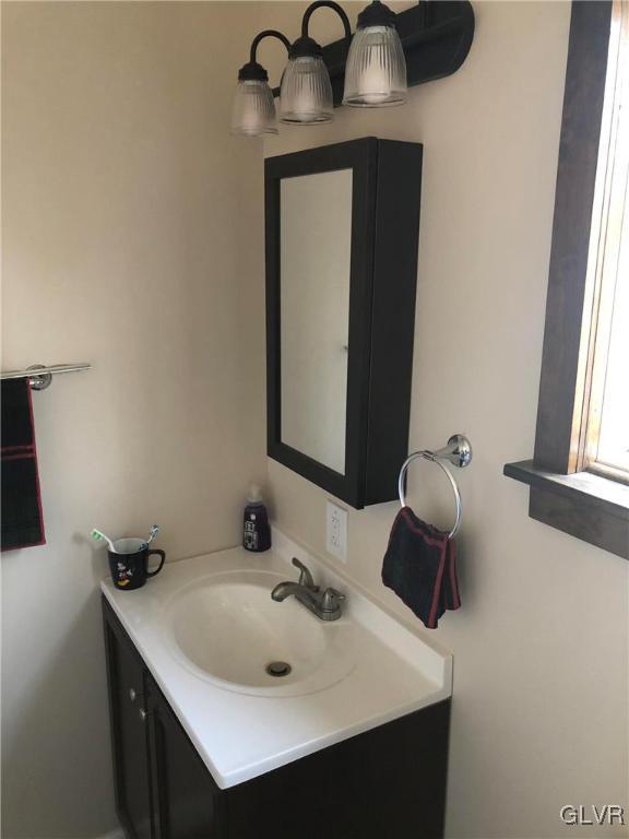 2527 Nottingham Road Bethlehem, PA 18017 - Photo 21 of 22 Gallery Image 21
