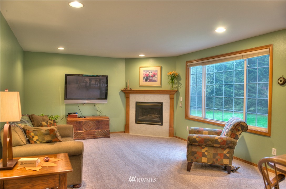 802 Overhulse Road Northwest Olympia, WA 98502 - Photo 12 of 24 Gallery Image 12