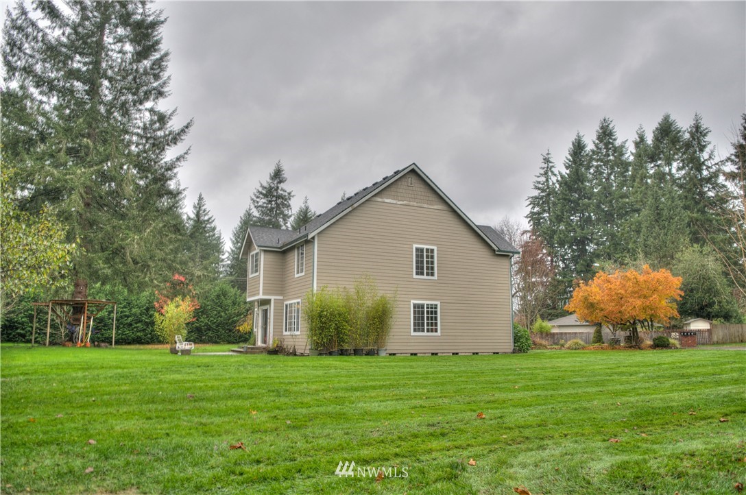 802 Overhulse Road Northwest Olympia, WA 98502 - Photo 3 of 24 Gallery Image 3