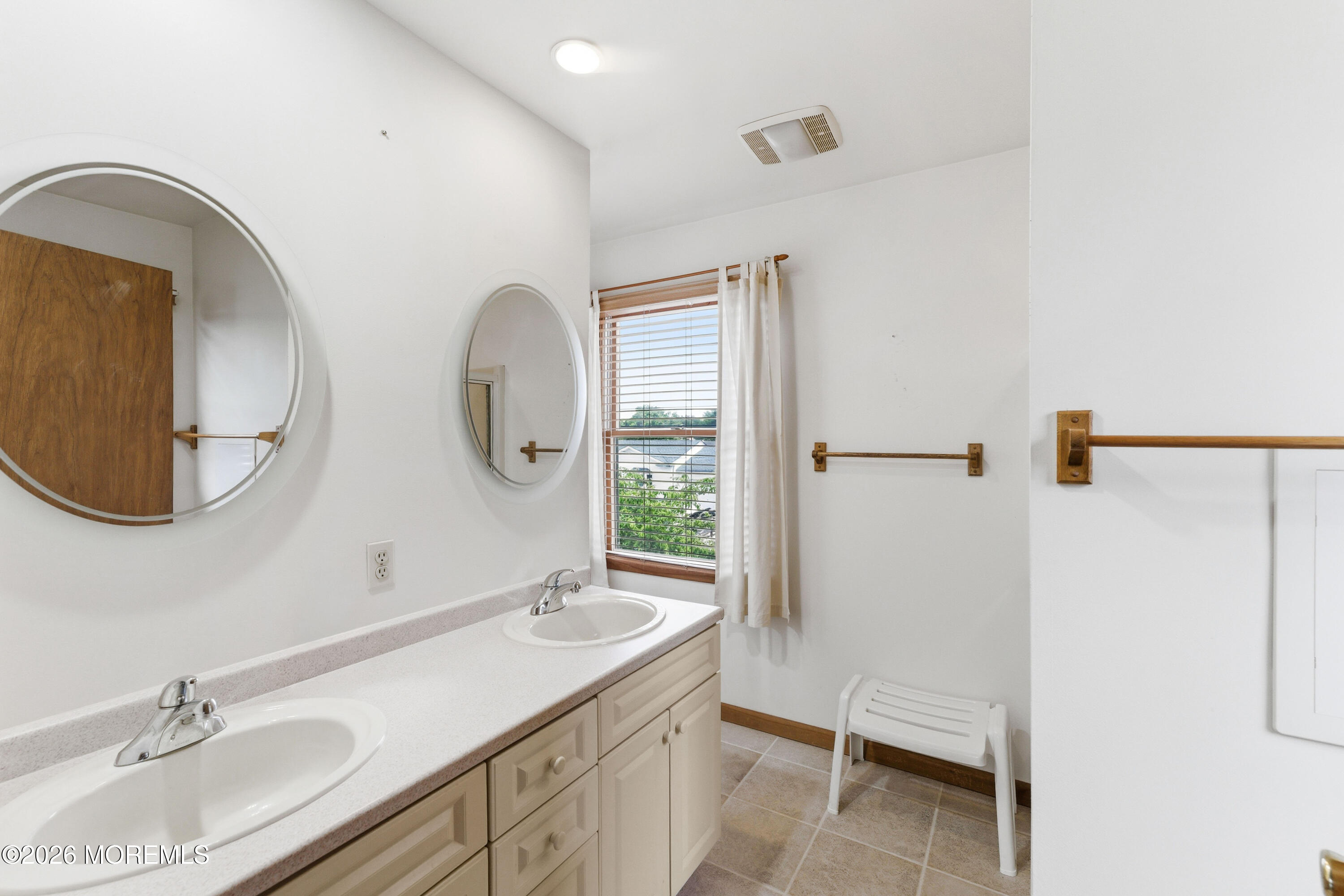 306 Richard Road Forked River, NJ 08731 - Photo 11 of 28 ALE05959