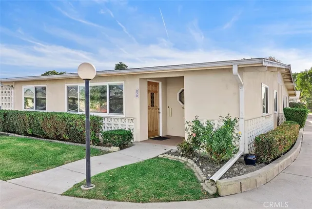 $445,000 | 13681 Cedar Crest Lane, Unit 593G, Seal Beach, CA 90740
