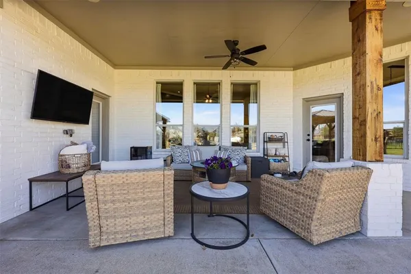 $779,000 | 7021 Twin Hill, Joshua, TX 76058