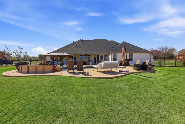 $779,000 | 7021 Twin Hill, Joshua, TX 76058