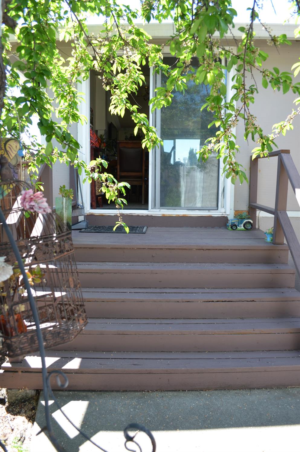208 Appian Way Union City, CA 94587 - Photo 14 of 38 a front view of a house with a yard