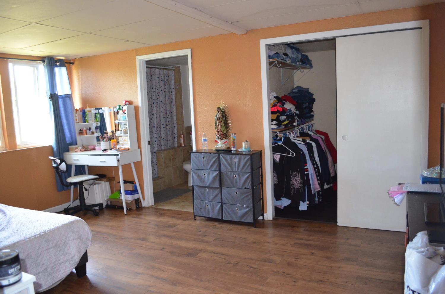 208 Appian Way Union City, CA 94587 - Photo 34 of 38 a view of a room with gym equipment