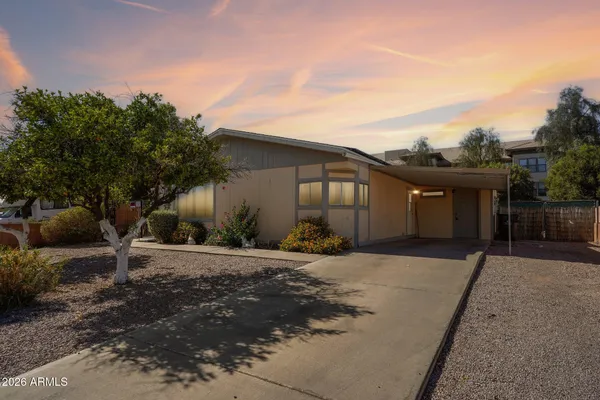 $299,900 | 2520 East Behrend Drive, Phoenix, AZ 85050