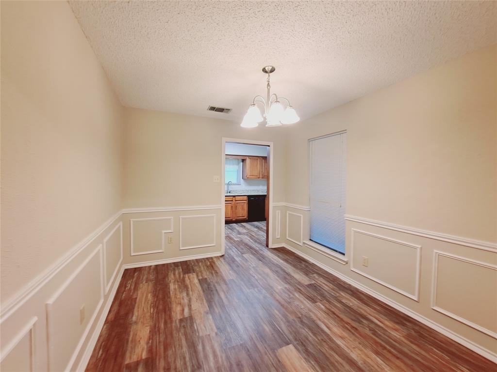 1756 Arledge Carrollton, TX 75007 - Photo 6 of 19