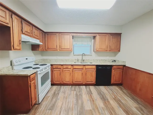 $1,950 | 1756 Arledge, Carrollton, TX 75007