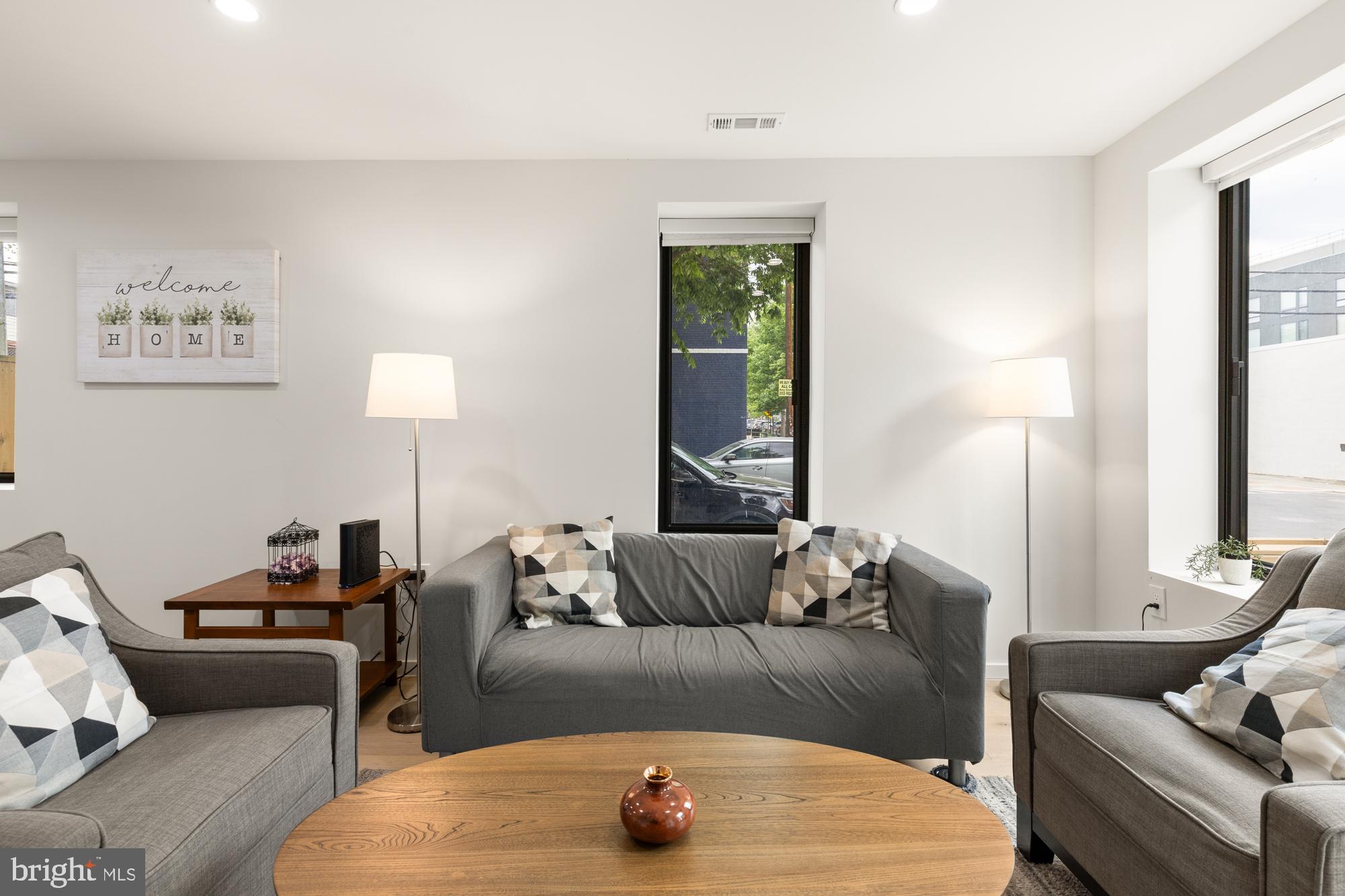 1146 16th Street Northeast, Unit A Washington, DC 20002 - Photo 3 of 27